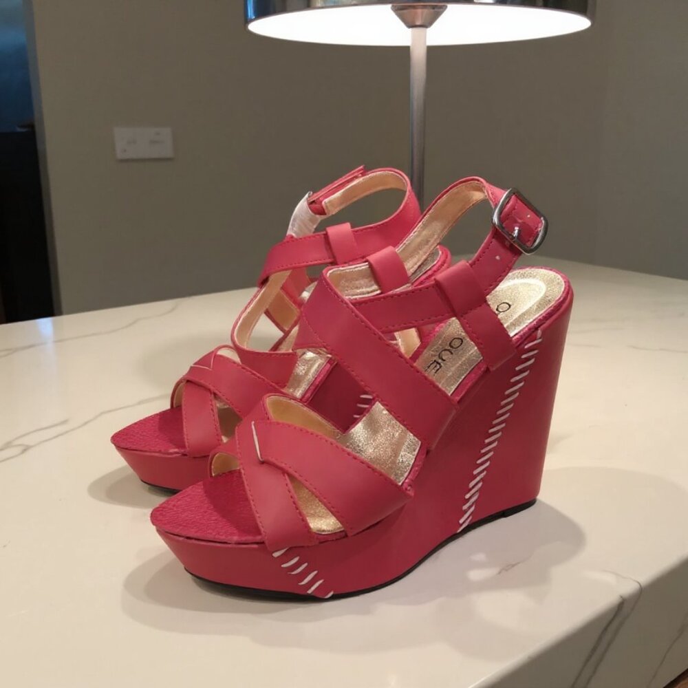 Classique Elegant Open Toe Strappy Red Wedge Heels